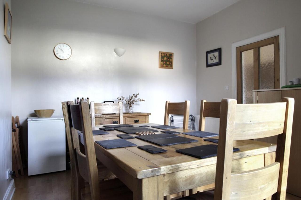 Central And Spacious 2 Bedroom Flat With Garden เอดินบะระ ภายนอก รูปภาพ
