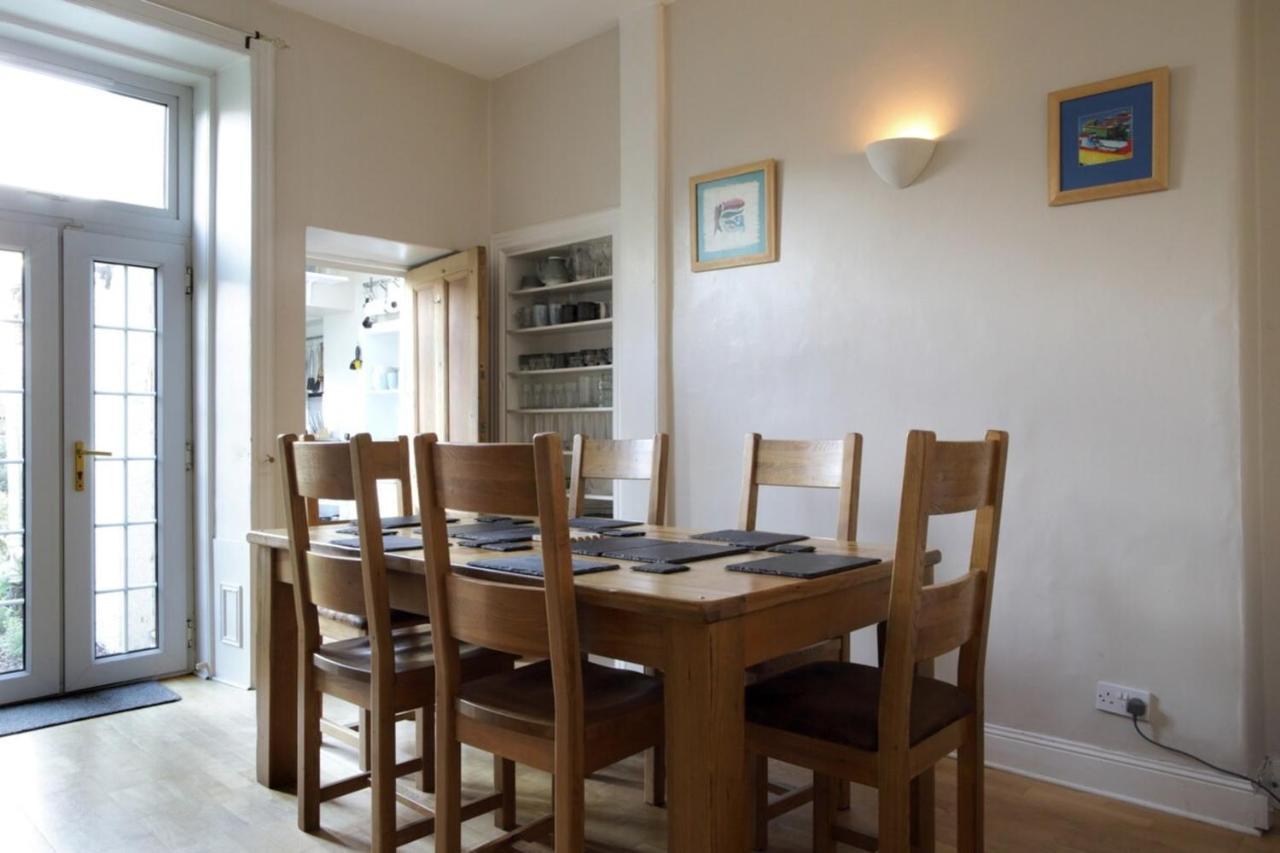 Central And Spacious 2 Bedroom Flat With Garden เอดินบะระ ภายนอก รูปภาพ