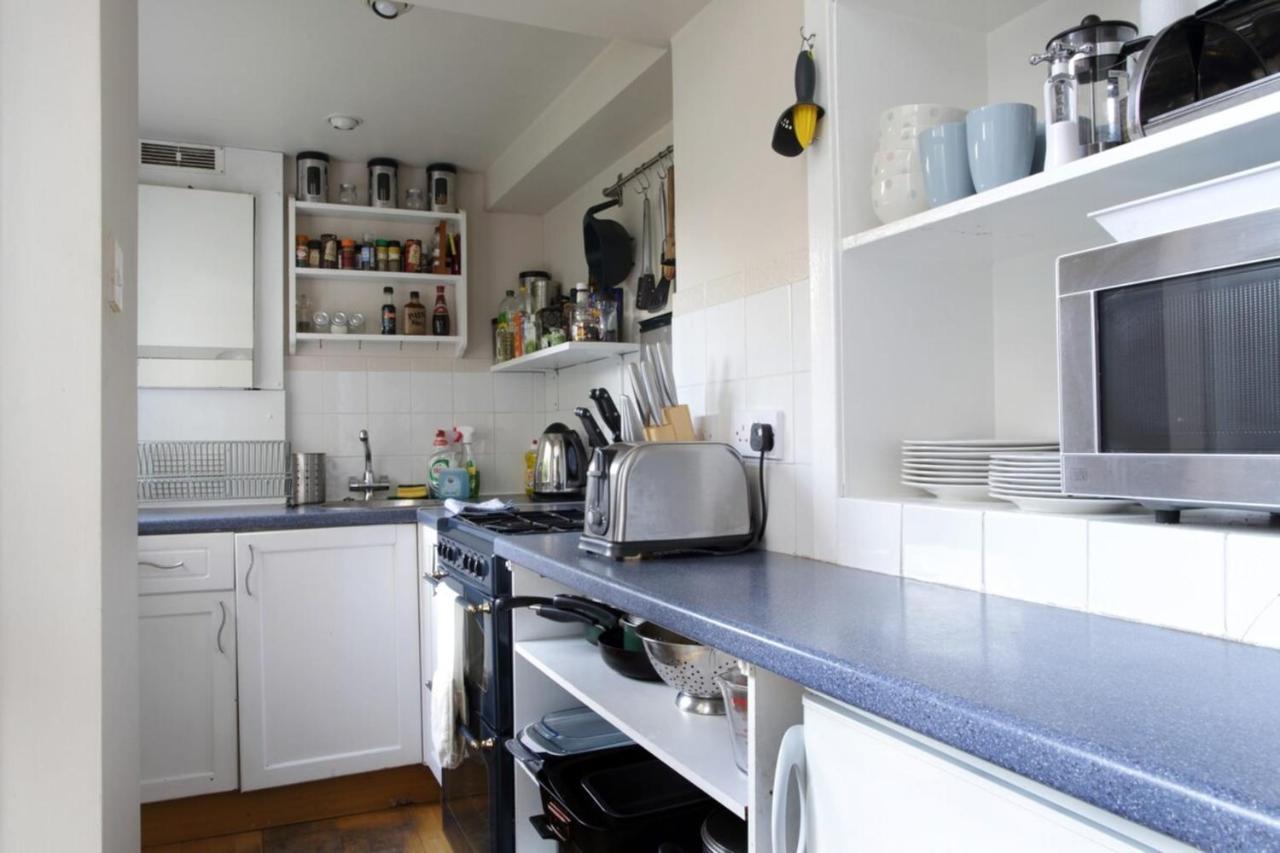 Central And Spacious 2 Bedroom Flat With Garden เอดินบะระ ภายนอก รูปภาพ