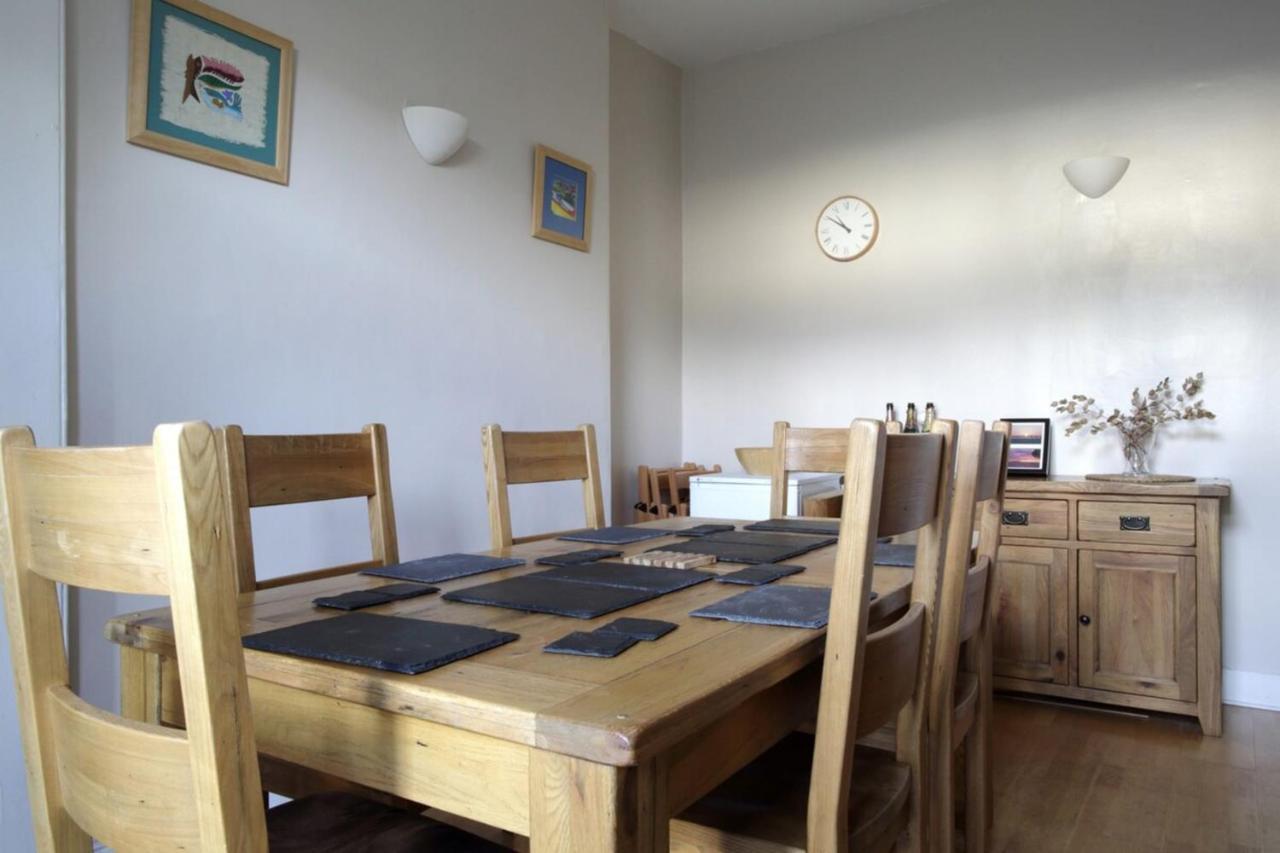 Central And Spacious 2 Bedroom Flat With Garden เอดินบะระ ภายนอก รูปภาพ